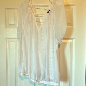 *Will be removed by Feb 1* Back-slit Torrid Blouse